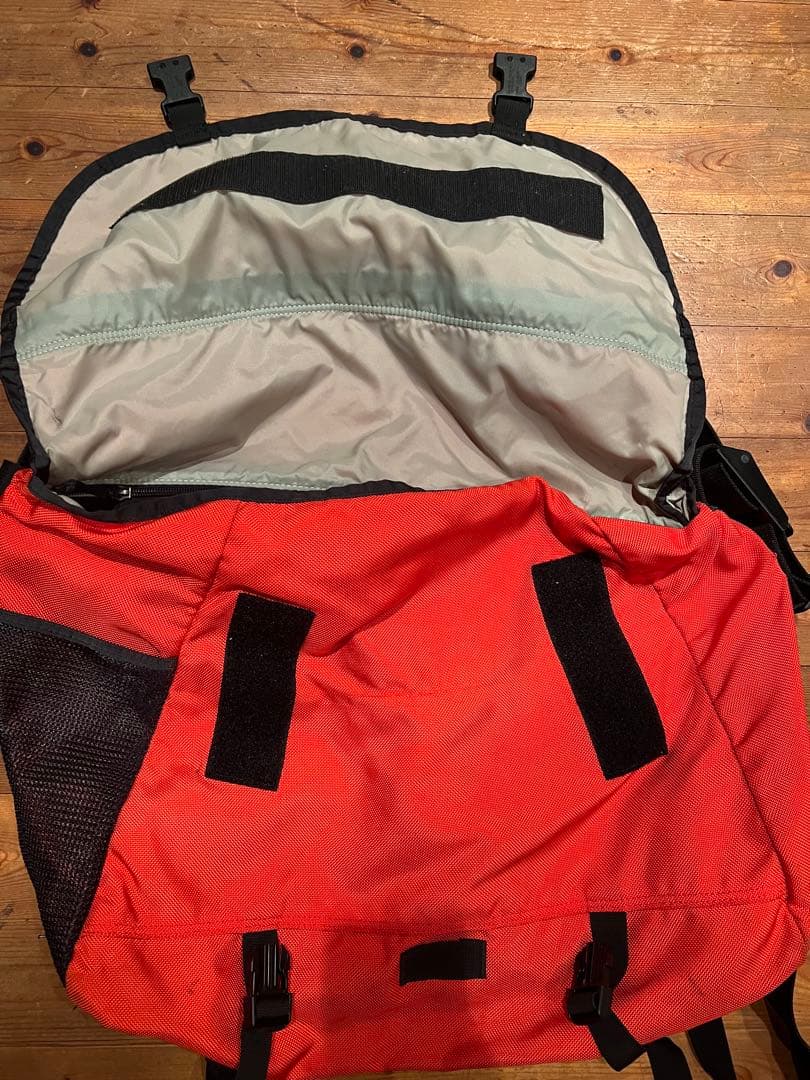 patagonia メッセンジャーバッグ　usa