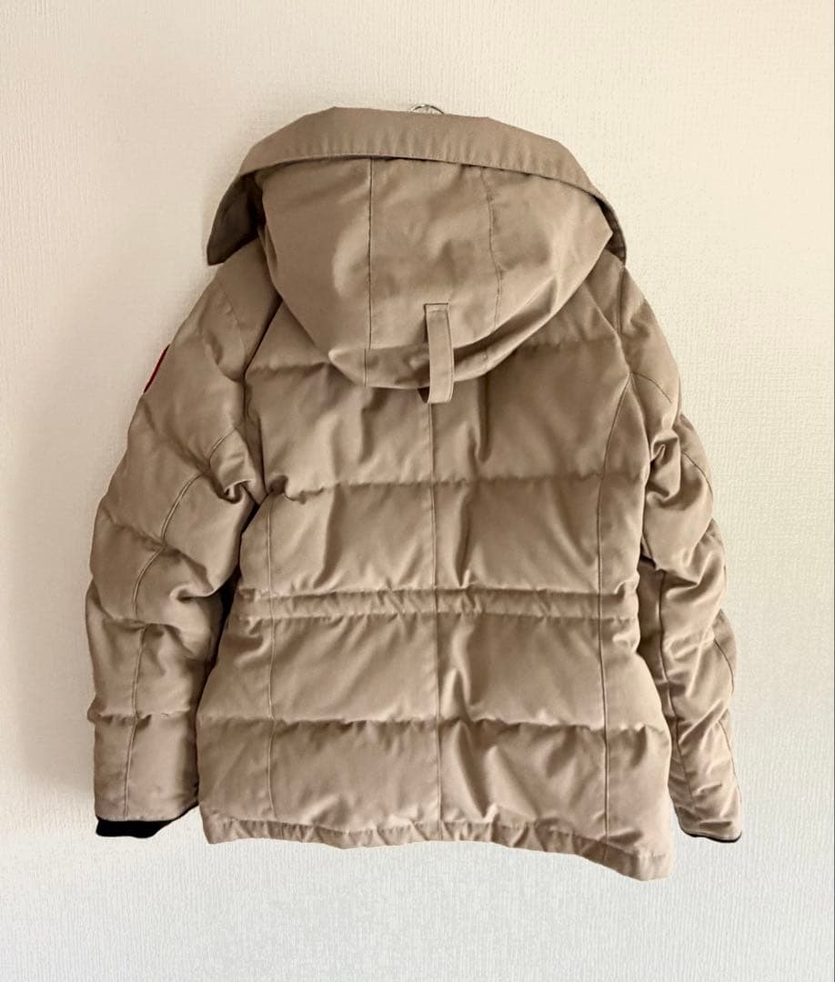   ベージュダウンジャケット