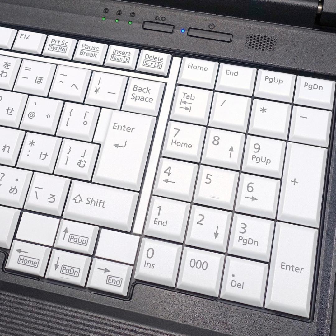 ３２ＧＢにメモリ増設済✨超高速大容量新品ＳＳＤ１ＴＢ搭載✨第１１世代ｉ７✨極美品