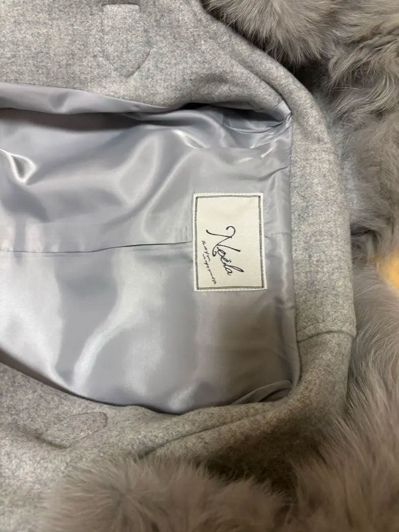 ノエラ　noela＊ライトグレー＊ダッフルコート＊ウールコート＊ファー付き（M）