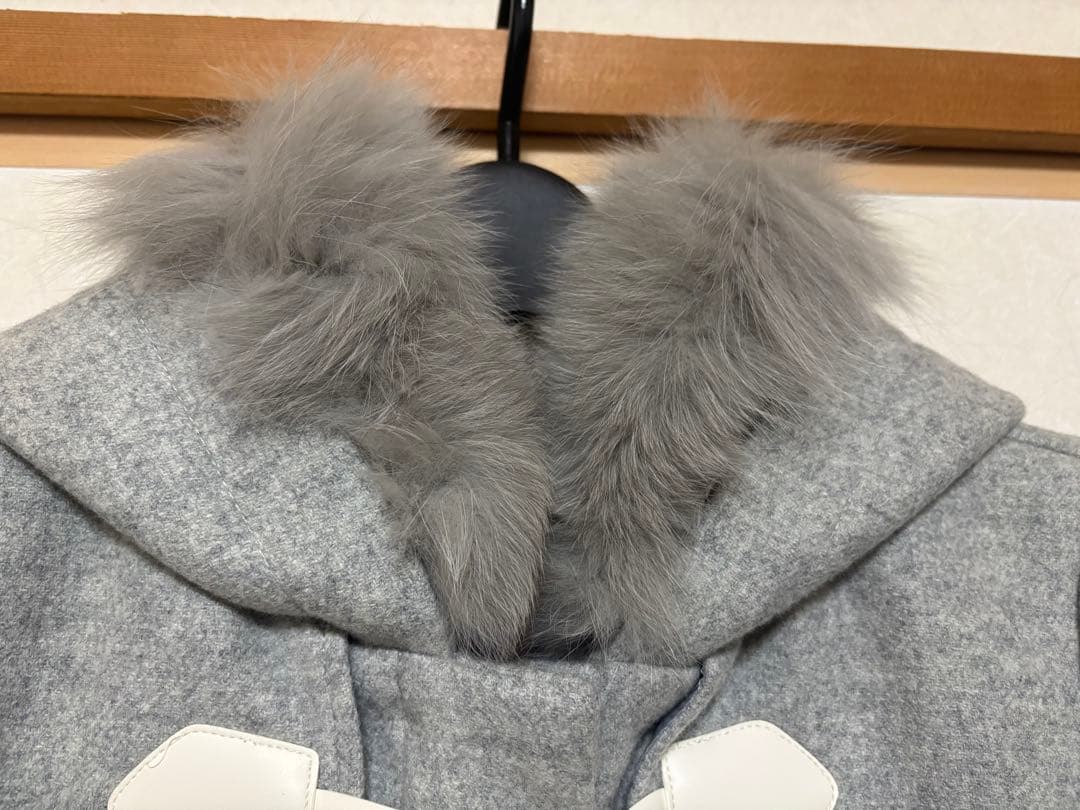 ノエラ　noela＊ライトグレー＊ダッフルコート＊ウールコート＊ファー付き（M）
