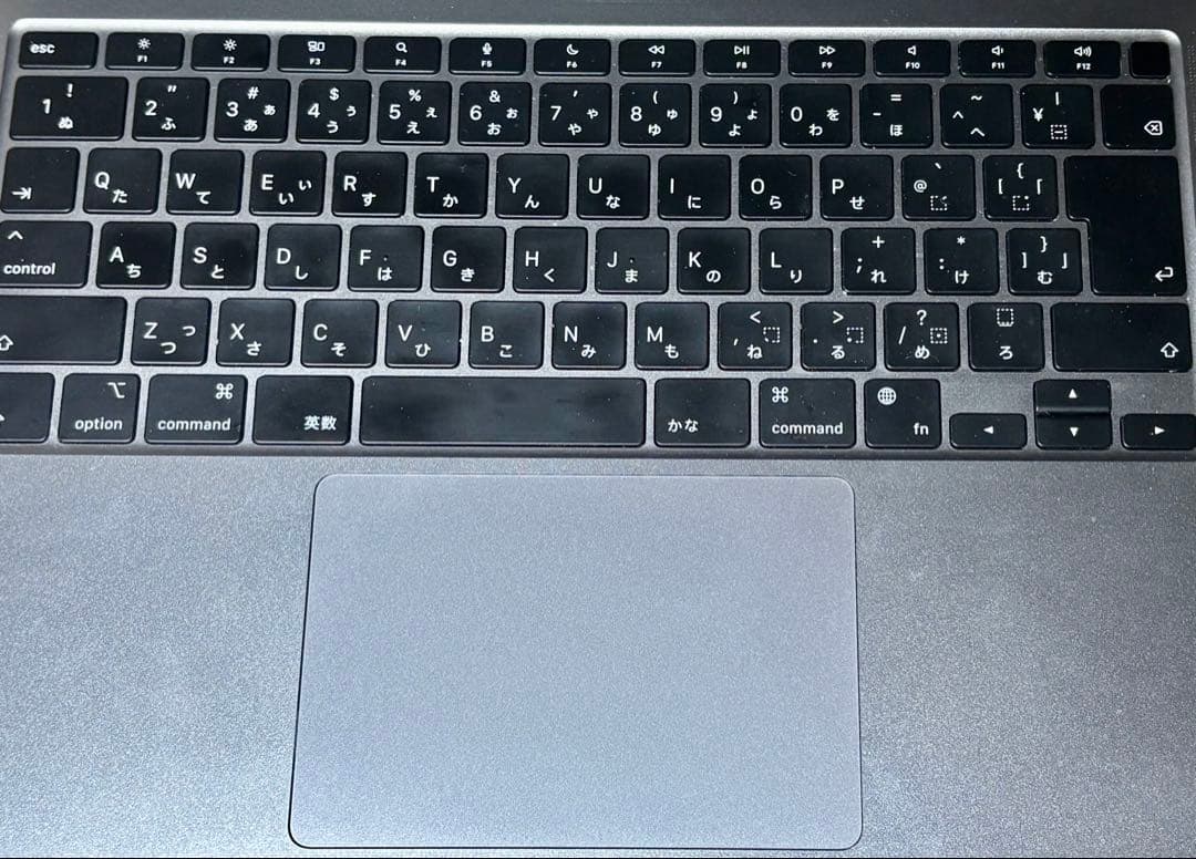 MacBook Air:M1/13インチ、8GB RAM、256GB