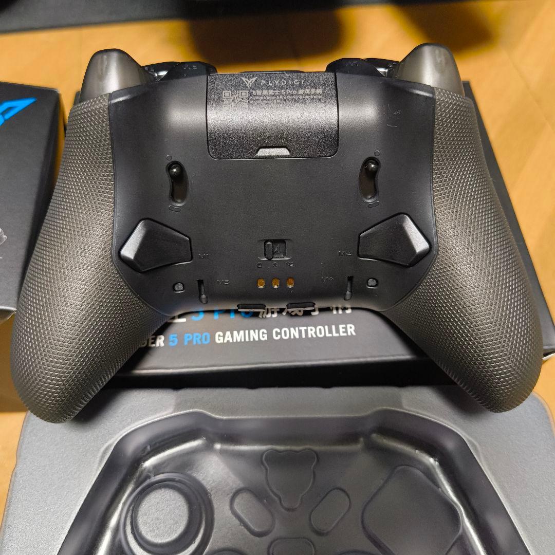 Flydigi Vader 5 Pro ゲームコントローラー 専用充電ドック付