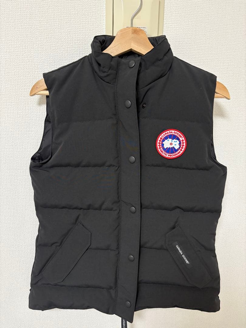 極美品カナダグース ダウンベスト