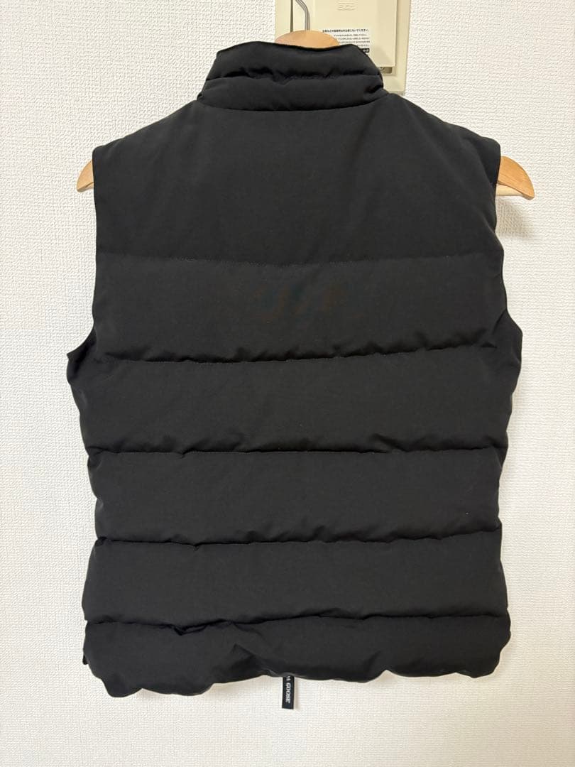 極美品カナダグース ダウンベスト