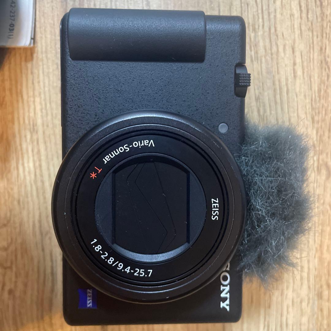 SONY ZV-1(海外版) & ハンドグリップ& バッテリーSDカード付!