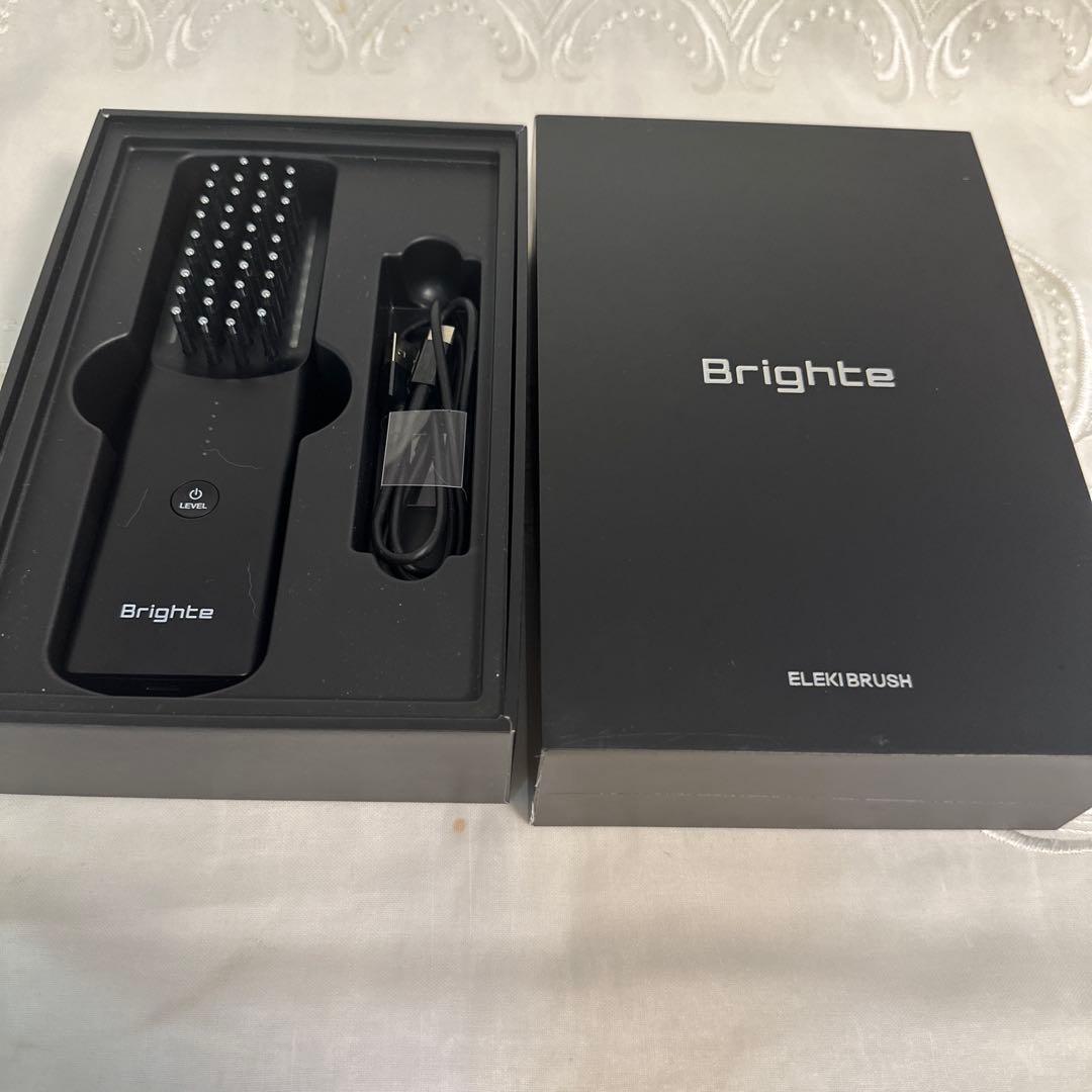 佐々木希アンバサダーで話題♡Brighte ELEKI BRUSH♡化粧水付き