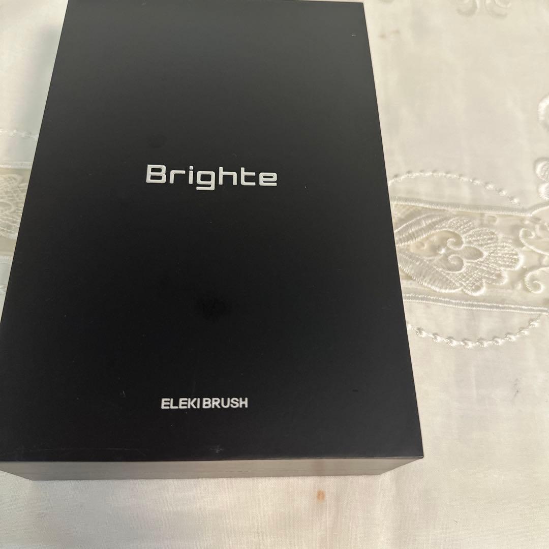 佐々木希アンバサダーで話題♡Brighte ELEKI BRUSH♡化粧水付き