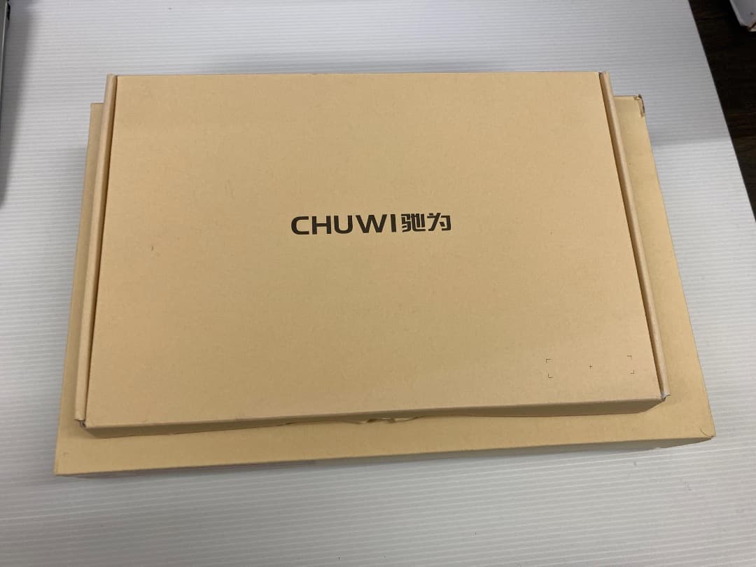 CHUWI 【hi10x】 タブレットpc ＋キーボード（着脱式2-in-1）