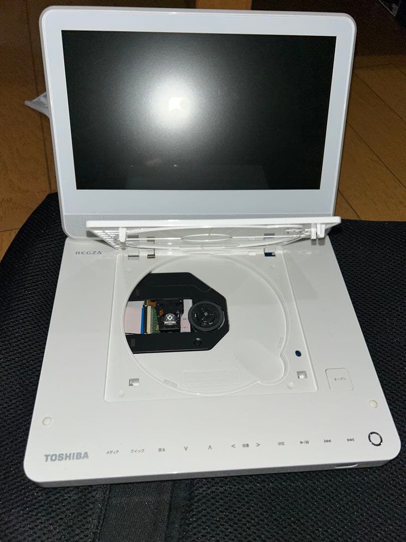 東芝 9型ポータブルブルーレイプレーヤーREGZA レグザ SD-BP900S