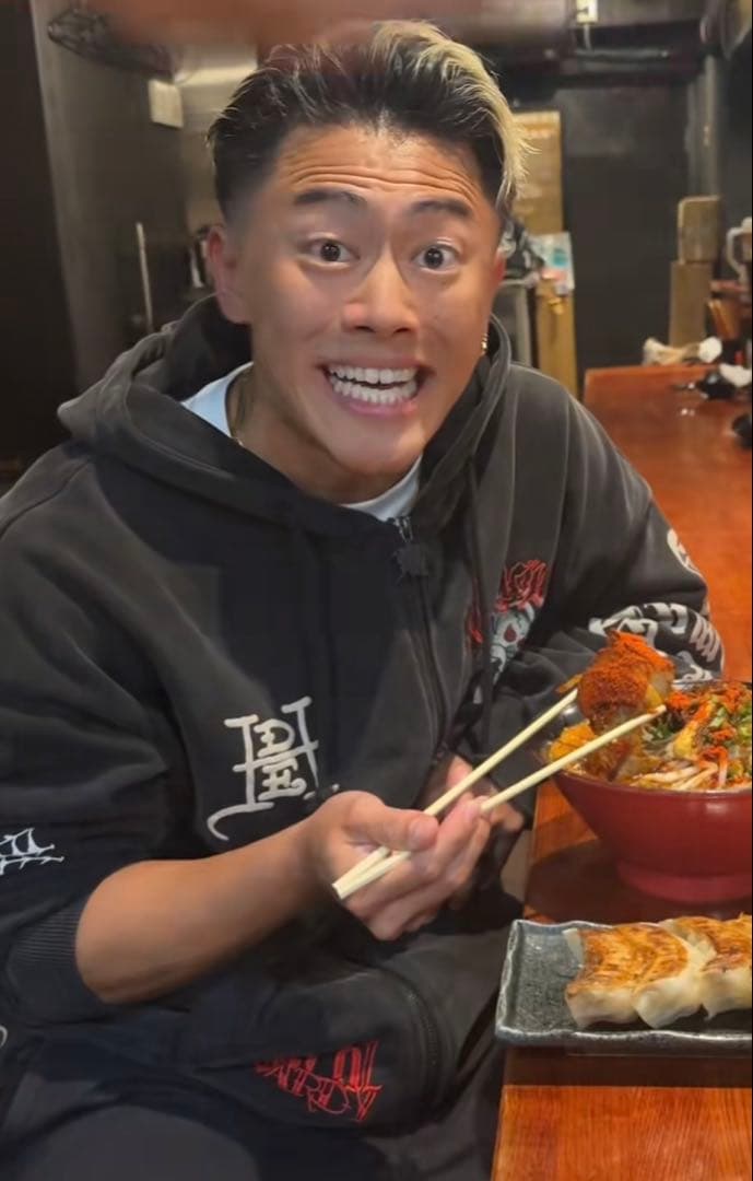 なるed hardy×unknown london 希少　パーカー