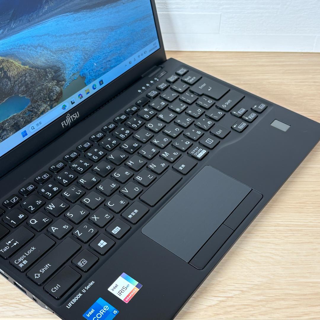 富士通　11世代i5　ノートパソコン　Windows11　ハイエンド　AI　09