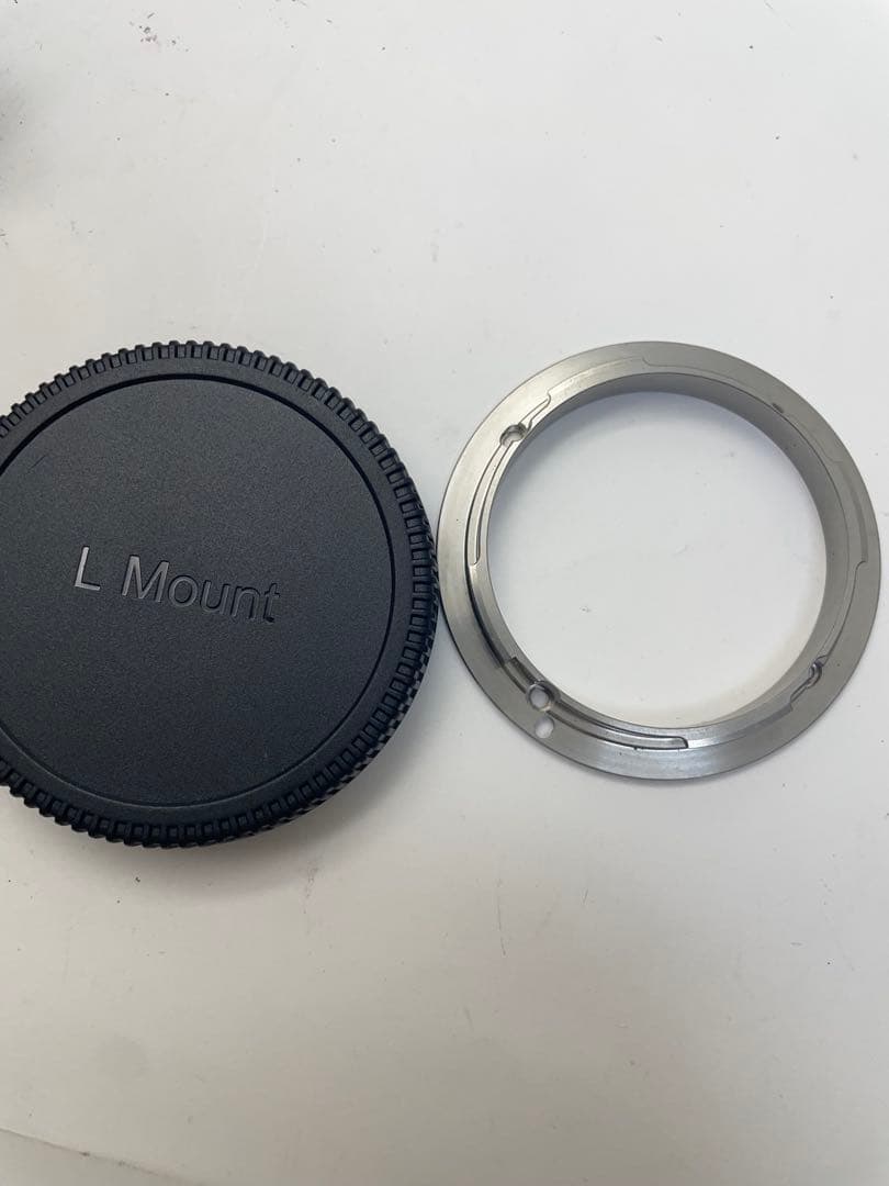 新品同様 SIRUI 35mm F1.8 Anamorphic SONY E