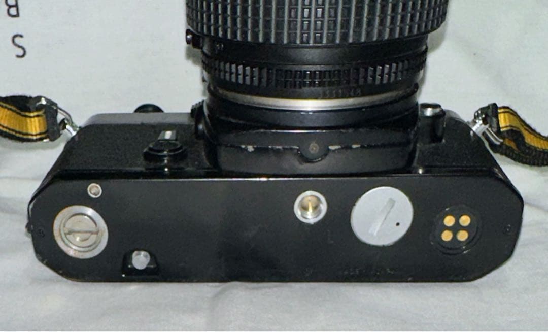 Nikon ニコン FE ブラック ＋（レンズ•ストロボ）