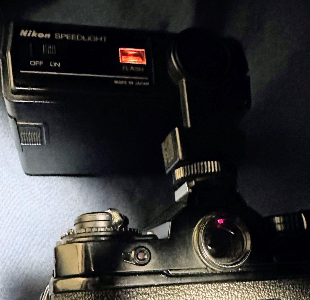 Nikon ニコン FE ブラック ＋（レンズ•ストロボ）