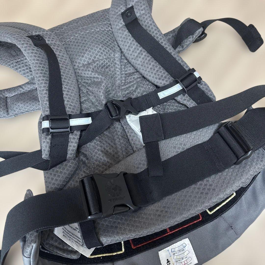 エルゴベビー　 オムニブリーズ　グラファイトグレー　抱っこ紐カバー付き