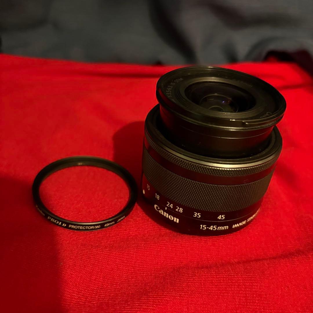 Canon EOS KISS M レンズキット