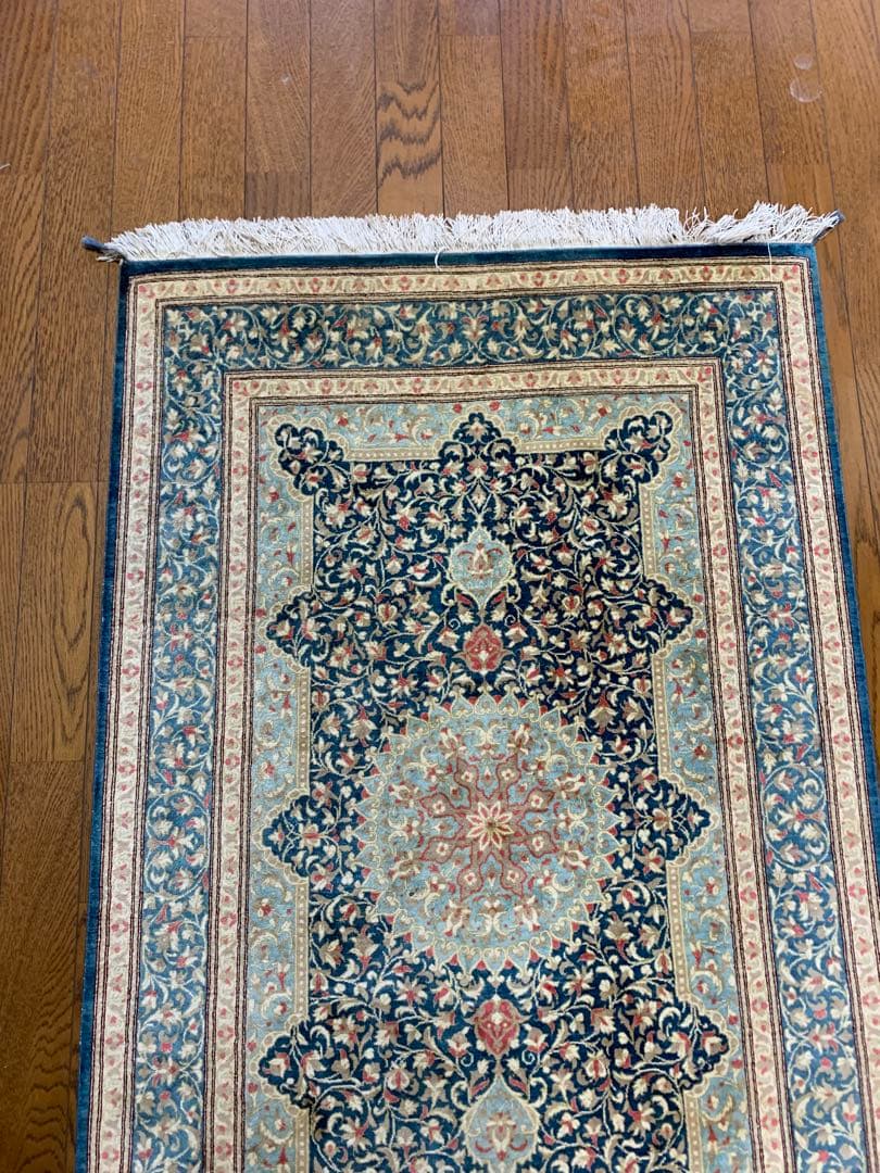 ヴィンテージ　ペルシャ絨毯　クム産　オールド手織り絨毯　シルク