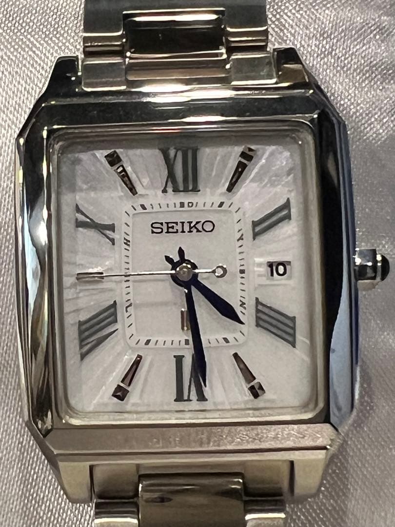 美品レディース腕時計SEIKOルキア電波ソーラー腕時計本体コマ保証書箱入り