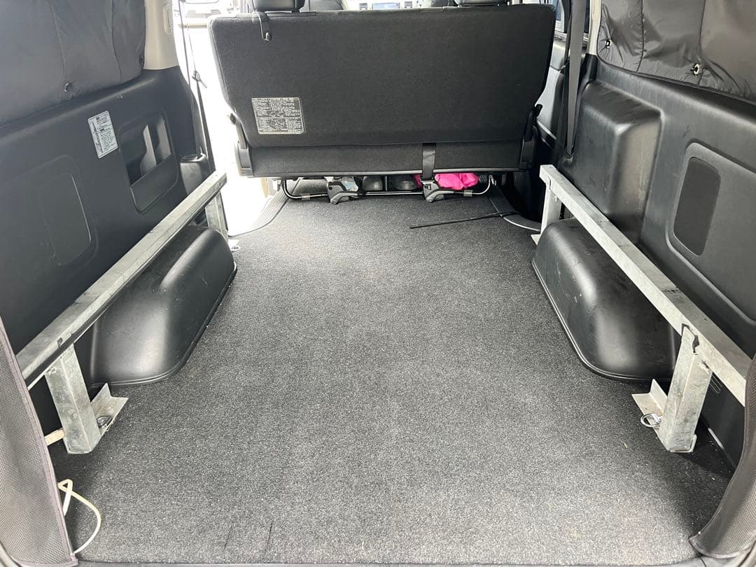 値下げ中）ハイエースベッドキット　マッスルマジック製