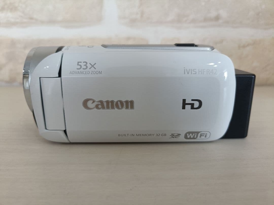 【美品♪】Canon キャノン　iVIS HF R42 ビデオカメラ　シルバー