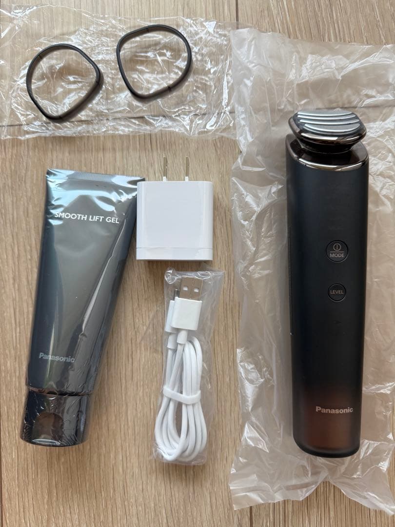 【美品】パナソニック最上位モデル美顔器　バイタリフト　RFEX EH-SR86