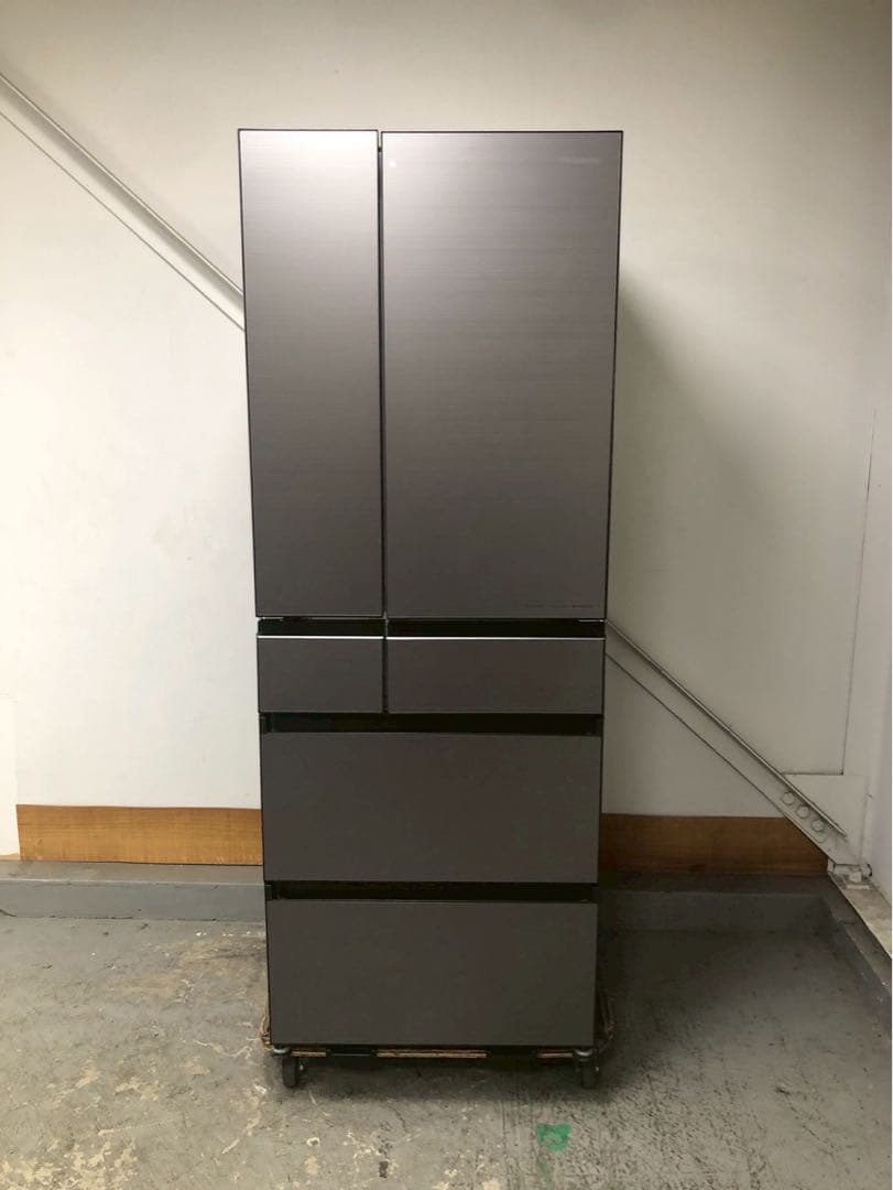 H*y様 HAパナソニック NR-F556WPX-H 6ドア冷蔵庫 550L 2