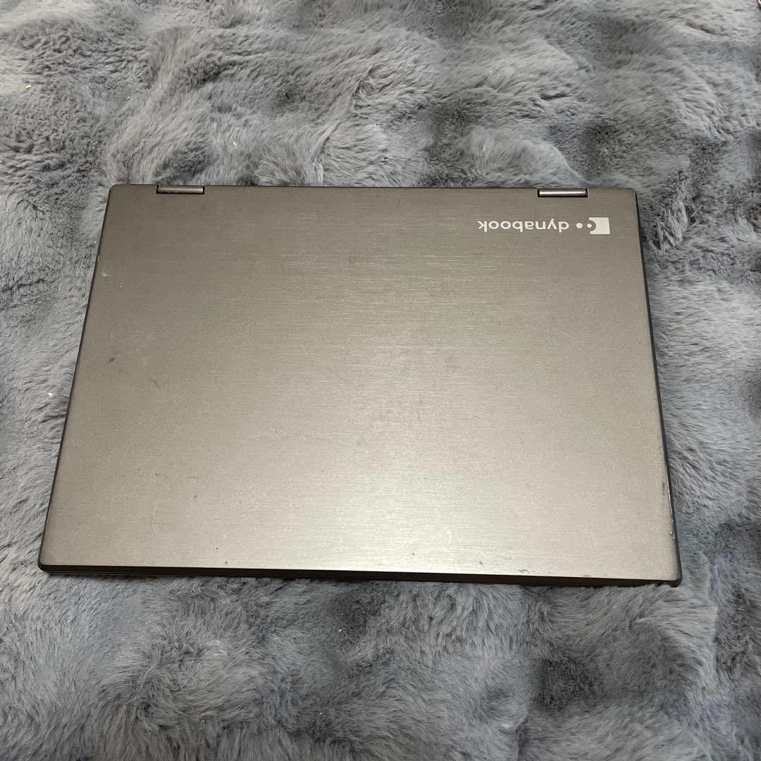 Toshiba dynabook 13.3インチ シルバー