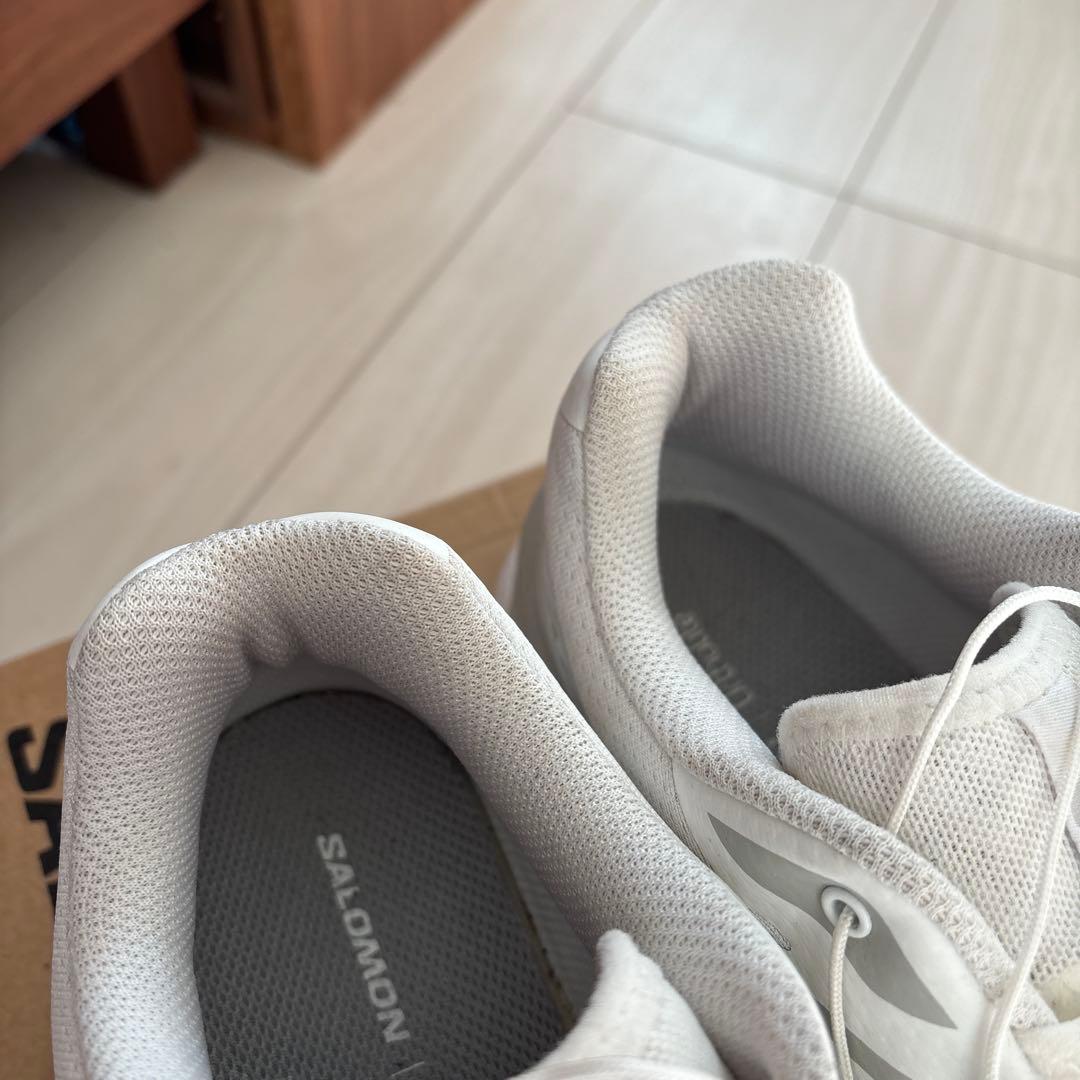 SALOMON XT-6 ホワイト