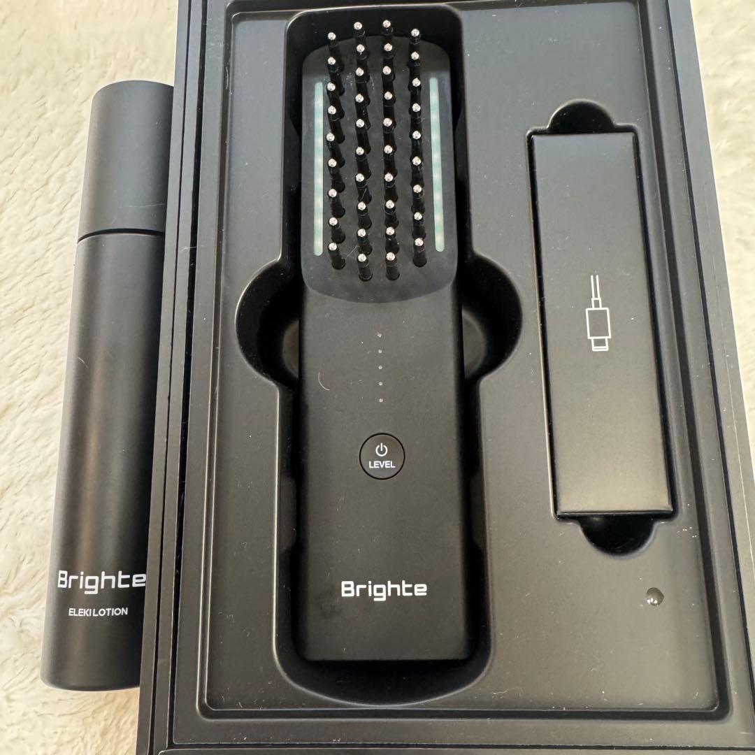 人気商品 保証書付 Brighte エレキブラシ　美顔器　佐々木希