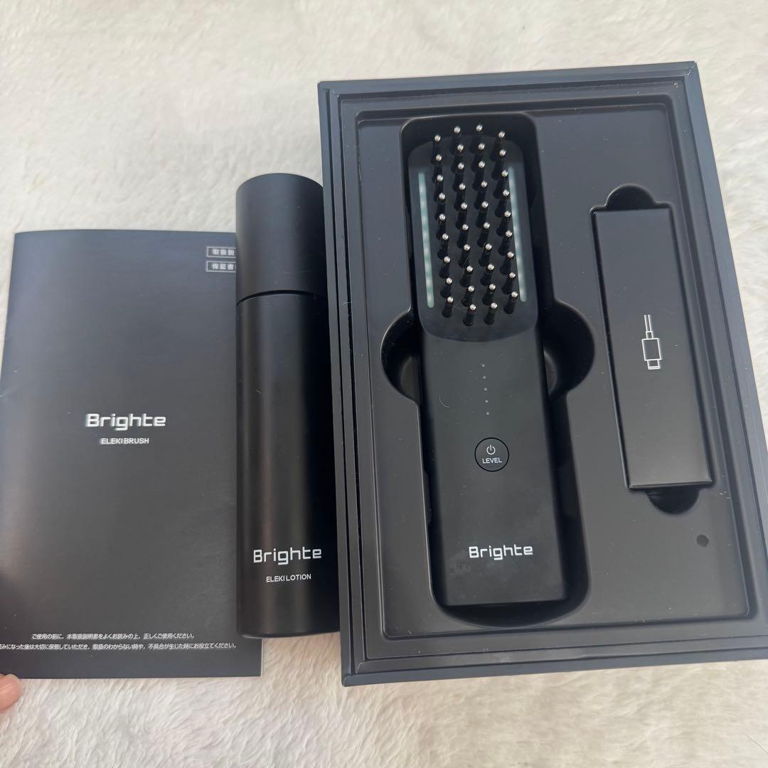 人気商品 保証書付 Brighte エレキブラシ　美顔器　佐々木希