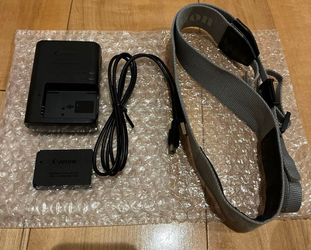 Canon EOS Kiss X7(ホワイト) ダブルレンズキット2 他レンズ付