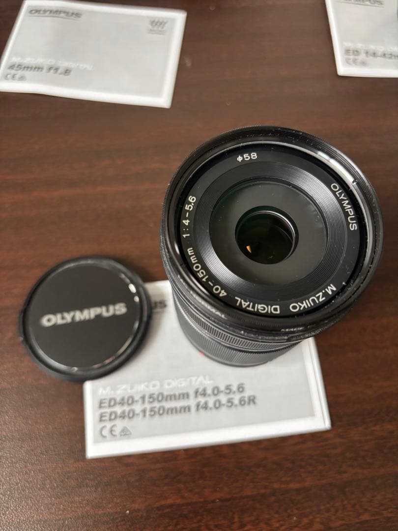 オリンパスOM-D E-M10 MarkⅡ ダブルズームレンズキット＋レンズ1本