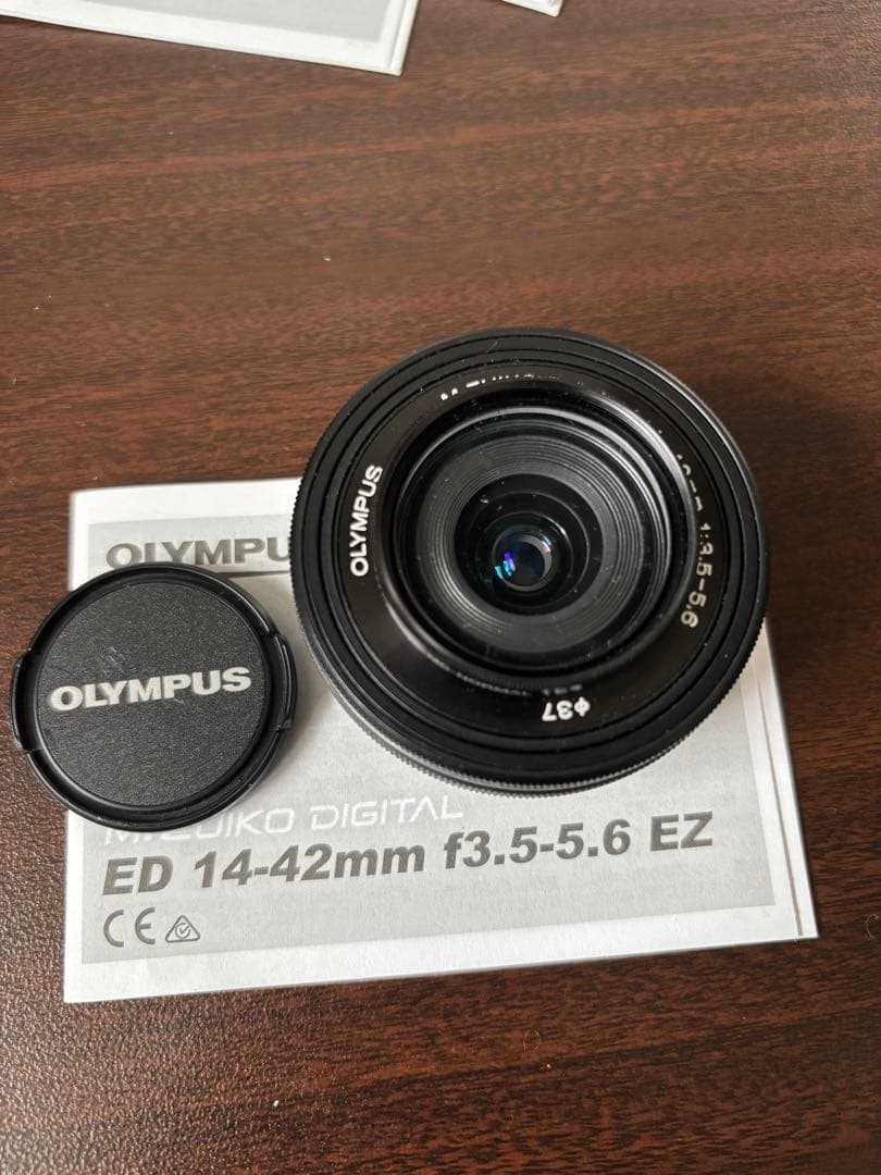 オリンパスOM-D E-M10 MarkⅡ ダブルズームレンズキット＋レンズ1本