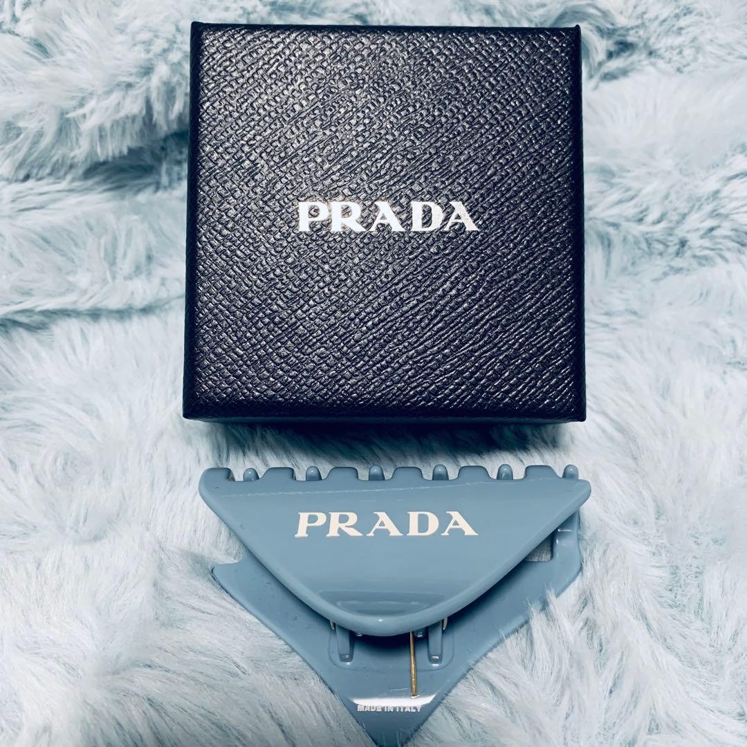 【未使用美品】PRADA ヘアクリップ パステルブルー 箱付
