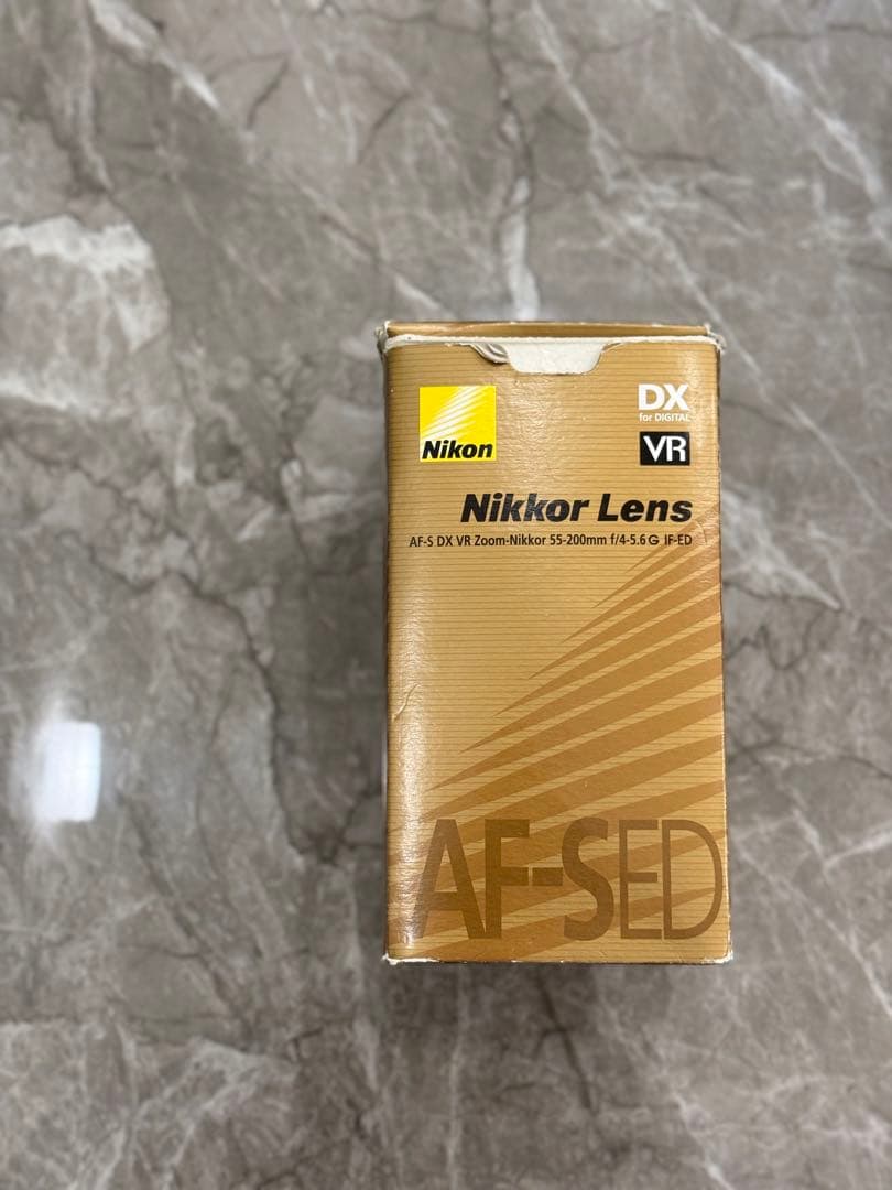 【即発送！美品】Nikon AF-S DX VR 55-200mm レンズ