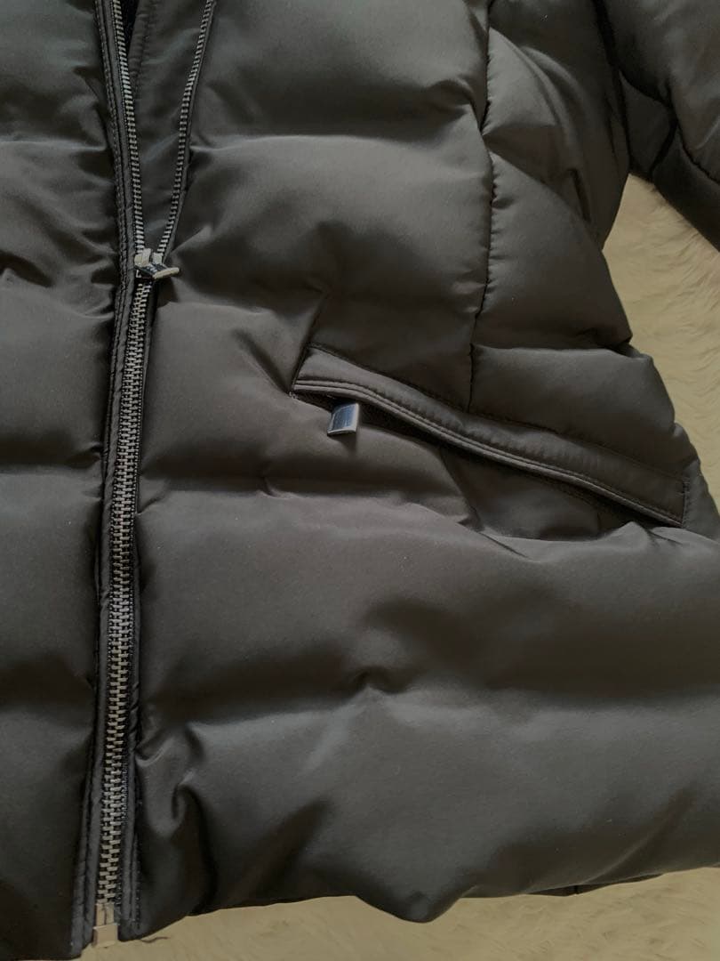 ZARAフード付き 黒 ショートダウンジャケットSサイズ
