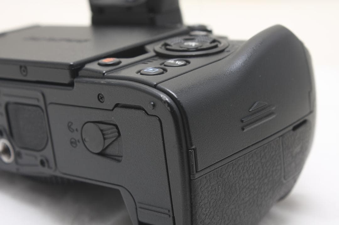 オリンパス OM-D E-M1 MARK II ボディ シャッター数888回