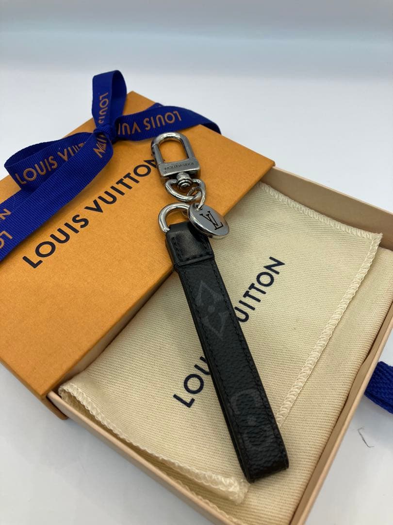 【LOUISVUITTON】美品キーホルダー　モノグラムエクリプス　ドラゴンヌ