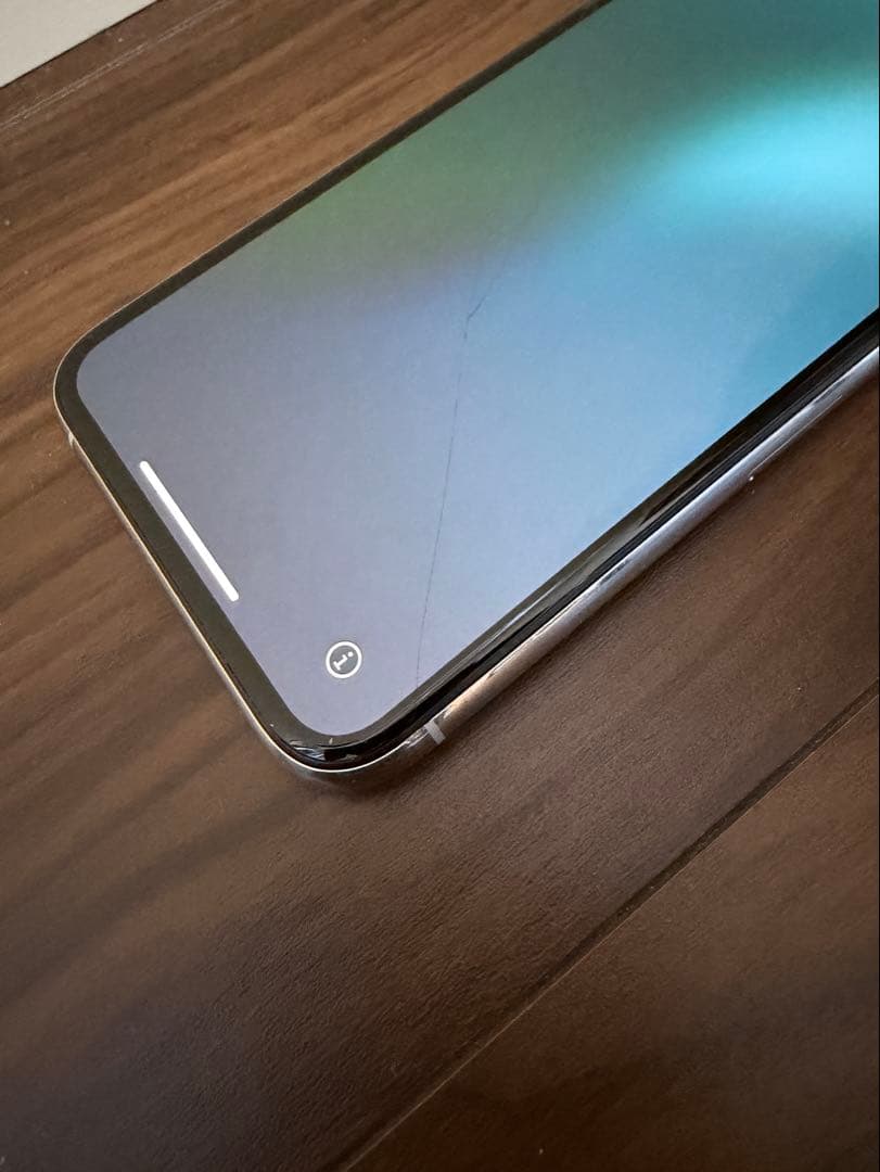 iPhone 11 Pro 64GB画面ひびあり　箱、純正新品充電ケーブル付