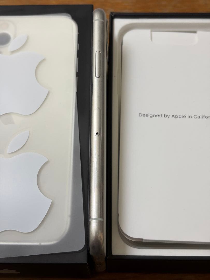 iPhone 11 Pro 64GB画面ひびあり　箱、純正新品充電ケーブル付