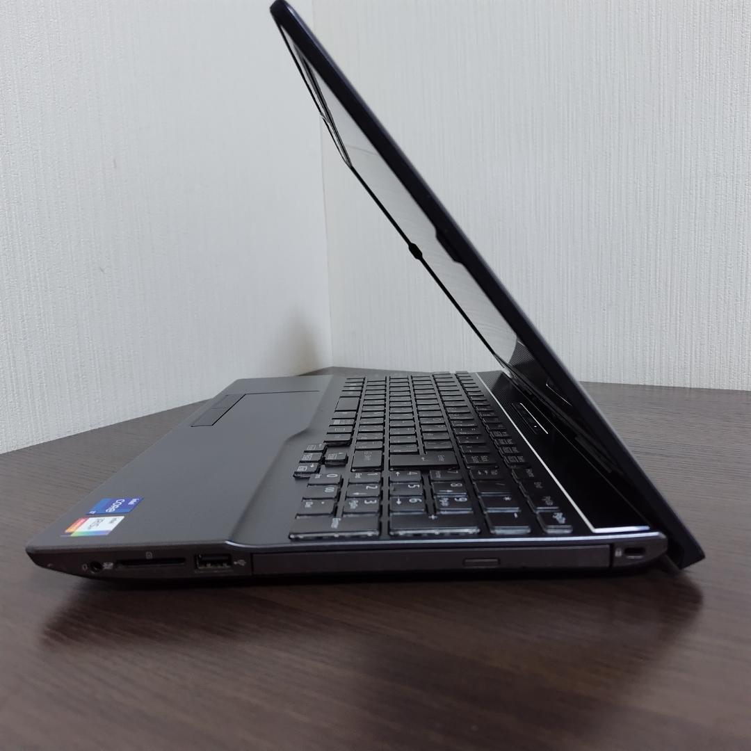 【第１１世代Corei7】富士通／TH53/F3／メモリ32GB／SSD1TB