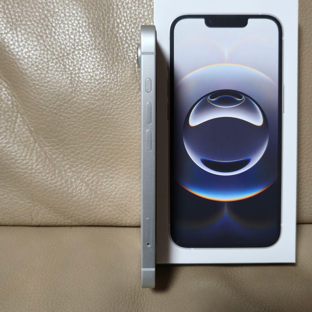 【美品】iPhone16e 128G ホワイト SIMフリー