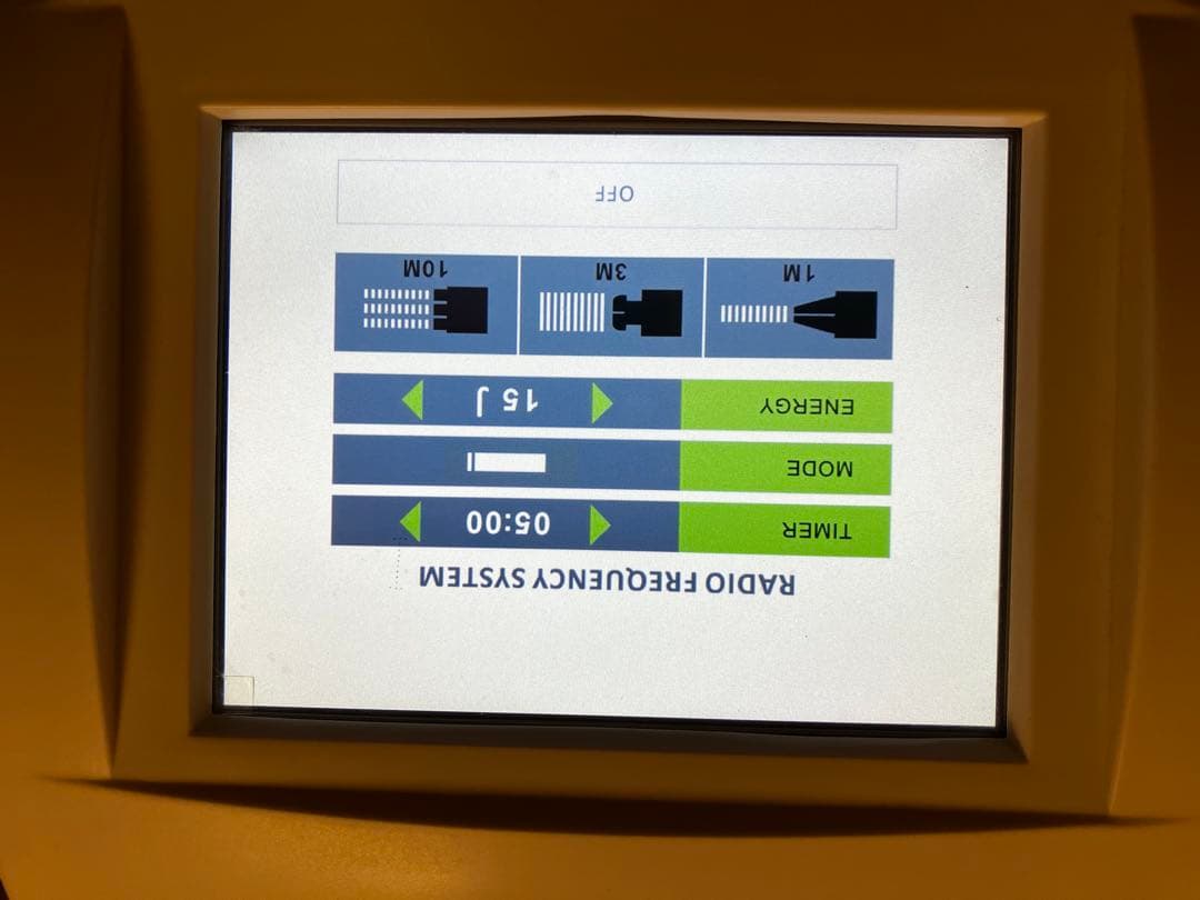 キャビスタープロ　業務用キャビテーション　ラジオ波　フェイス、ボディー二の腕に！