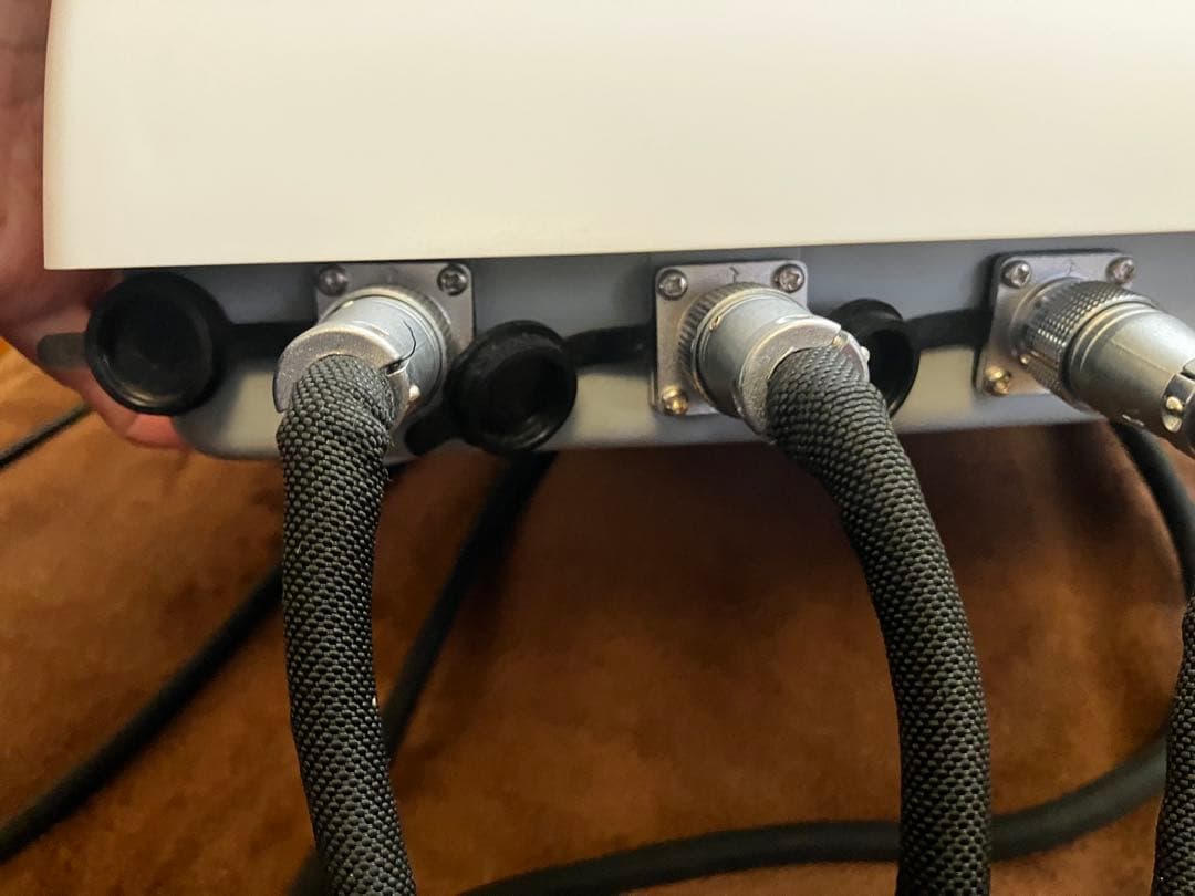 キャビスタープロ　業務用キャビテーション　ラジオ波　フェイス、ボディー二の腕に！