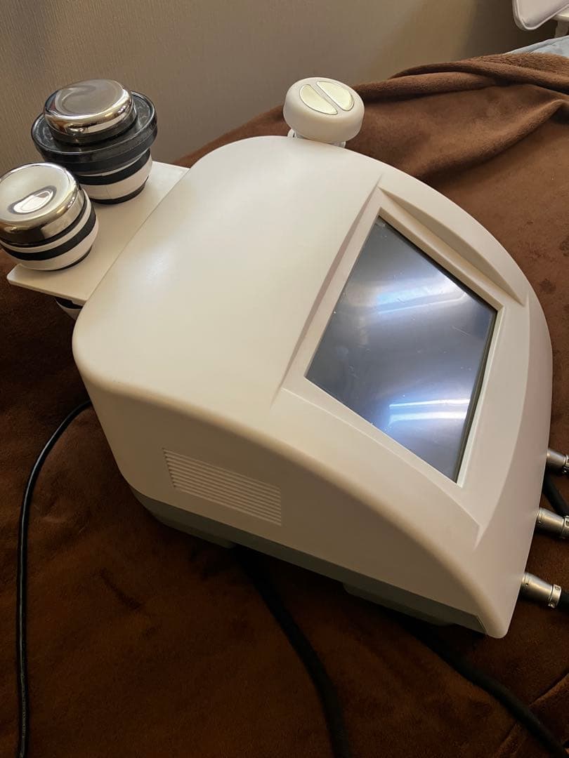 キャビスタープロ　業務用キャビテーション　ラジオ波　フェイス、ボディー二の腕に！