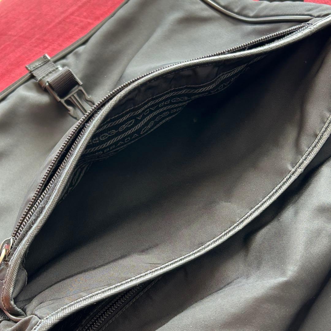 PRADA プラダ メッセンジャーバッグ ナイロン 黒