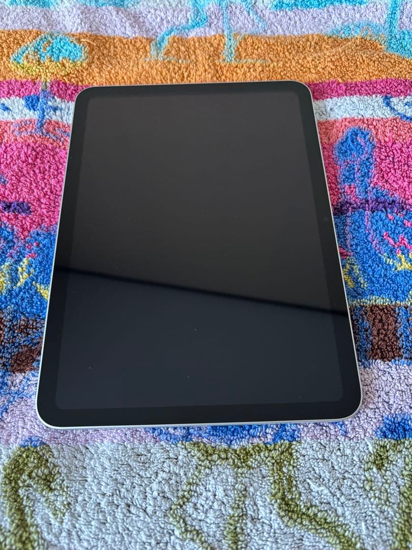 Apple iPad (A16) 第11世代 128GB 保護フィルム・カバー付