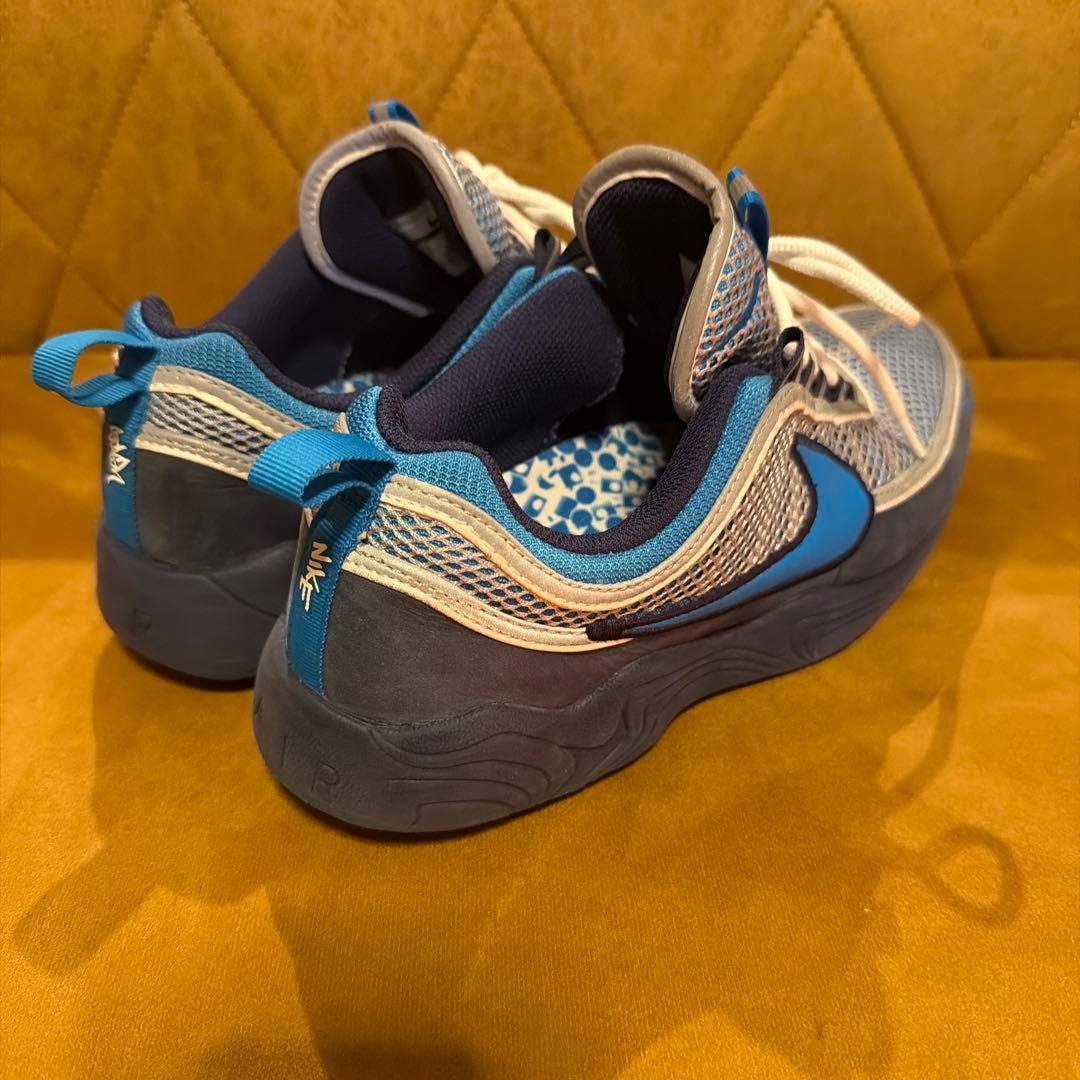 靴 Nike air zoom spiridon stash