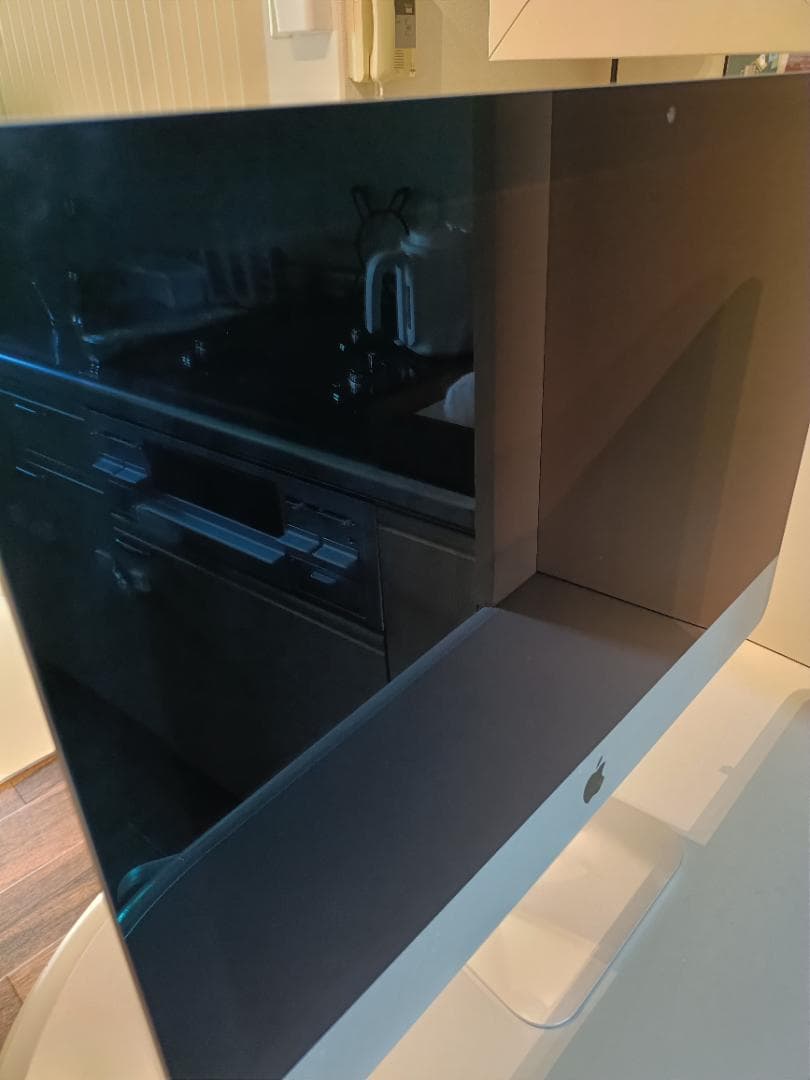 iMac(Retina 4K, 21.5-inch, 2017)メモリ8GB